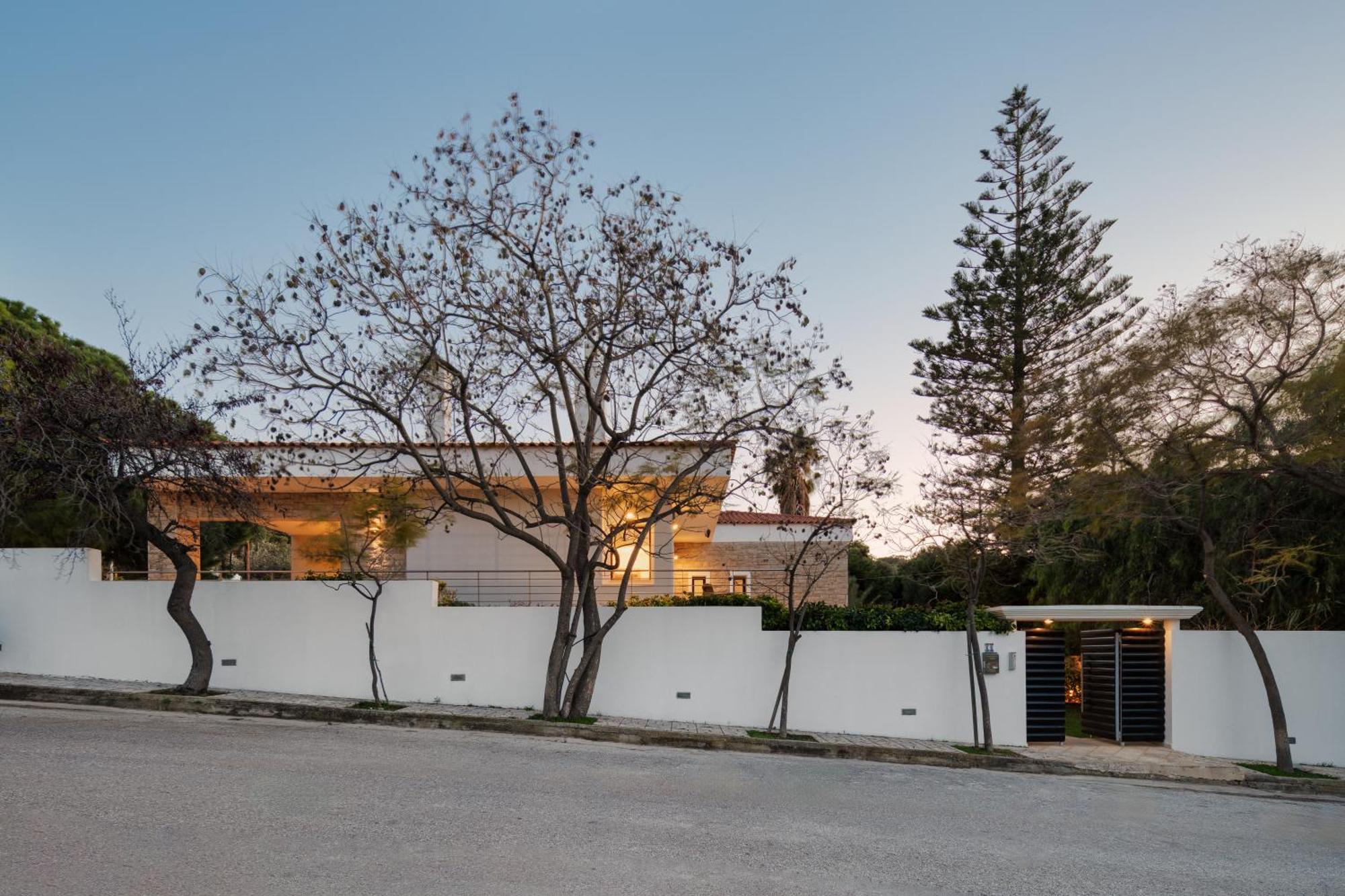 Villa Saronida Exterior photo